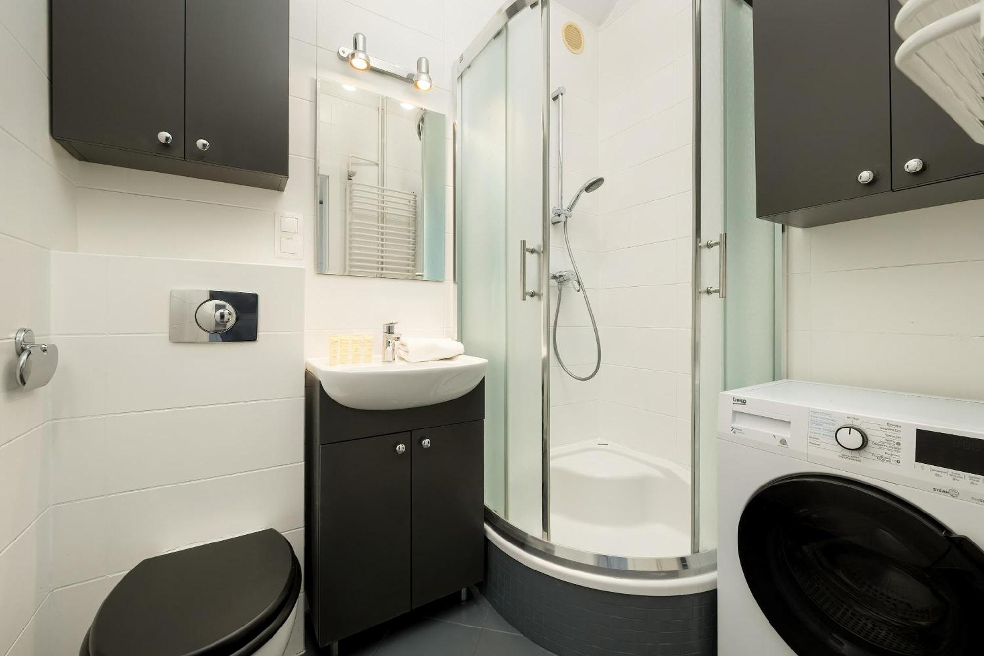 Pawlowa Stylish Apartment With Balcony & Home Office Wroclaw By Noclegi Renters 외부 사진
