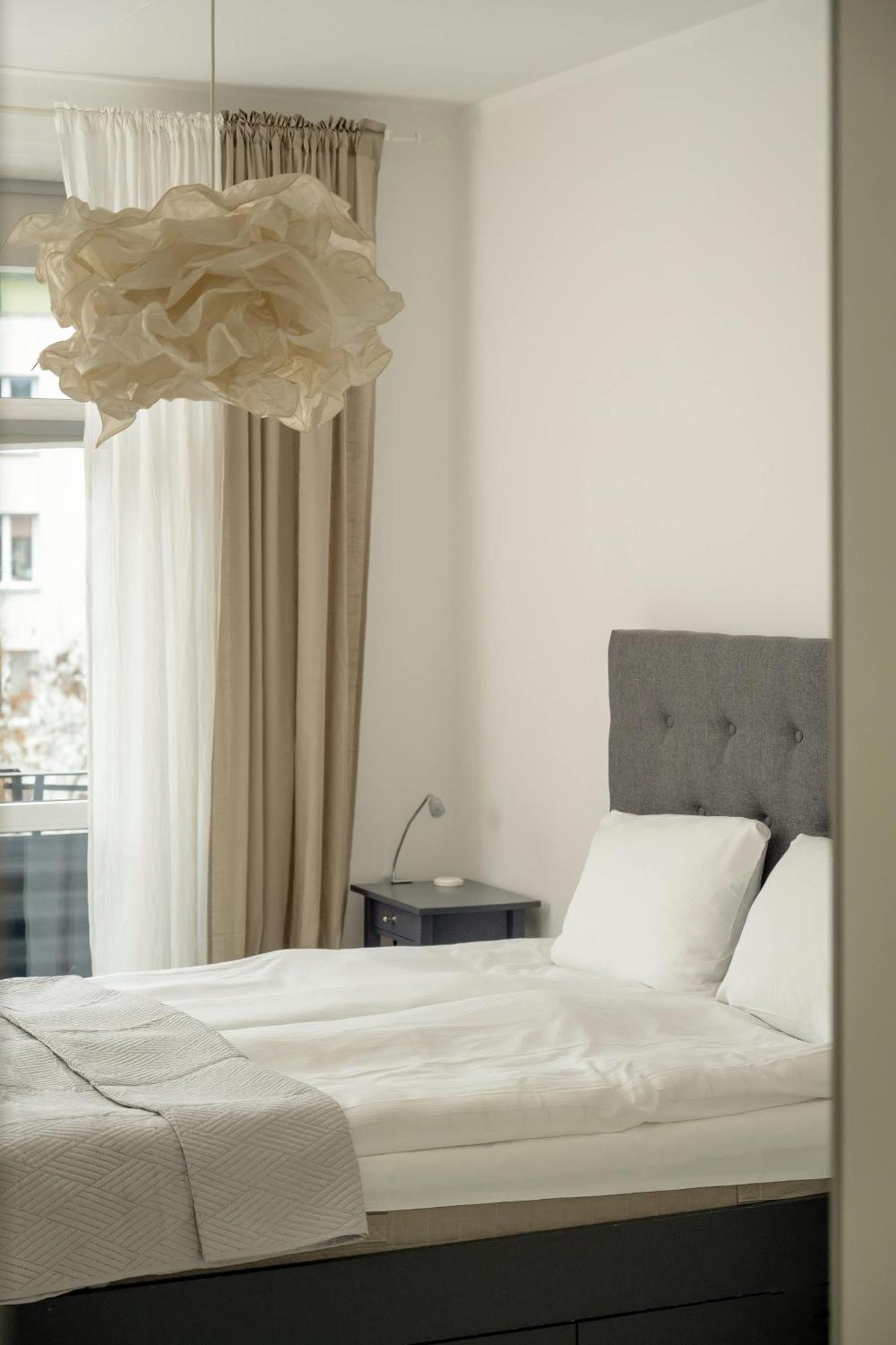 Pawlowa Stylish Apartment With Balcony & Home Office Wroclaw By Noclegi Renters 외부 사진