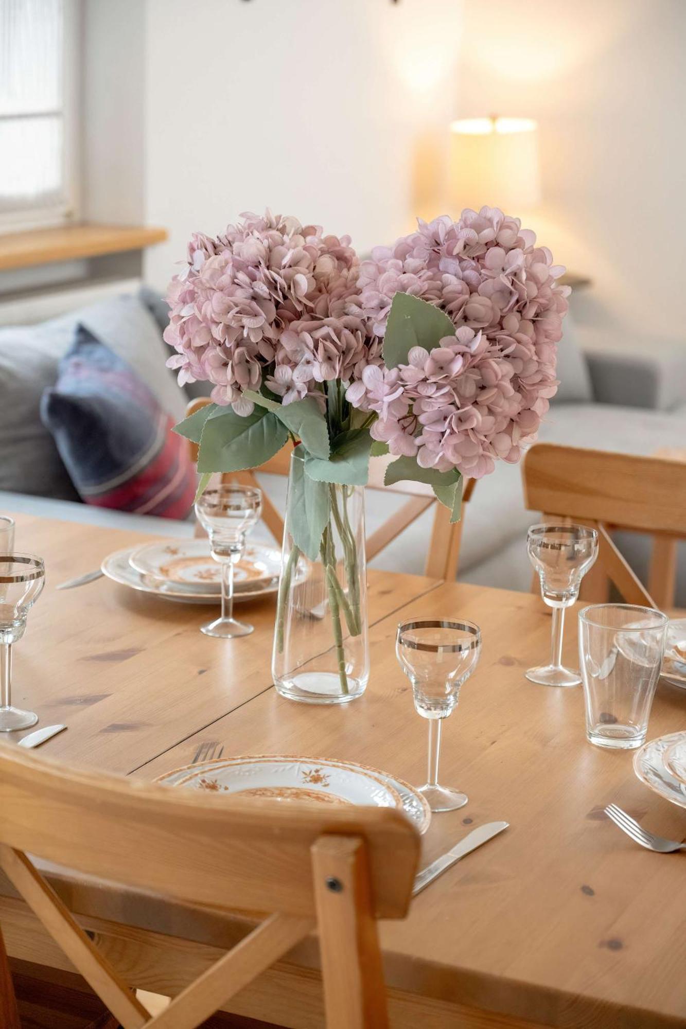 Pawlowa Stylish Apartment With Balcony & Home Office Wroclaw By Noclegi Renters 외부 사진