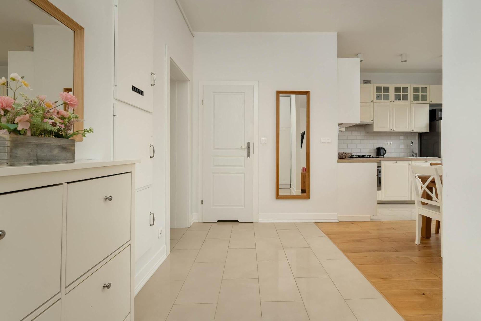 Pawlowa Stylish Apartment With Balcony & Home Office Wroclaw By Noclegi Renters 외부 사진