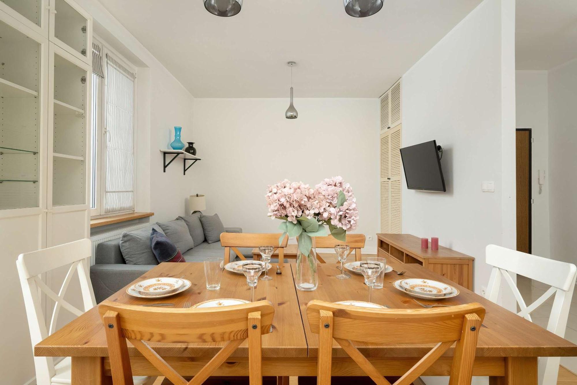 Pawlowa Stylish Apartment With Balcony & Home Office Wroclaw By Noclegi Renters 외부 사진