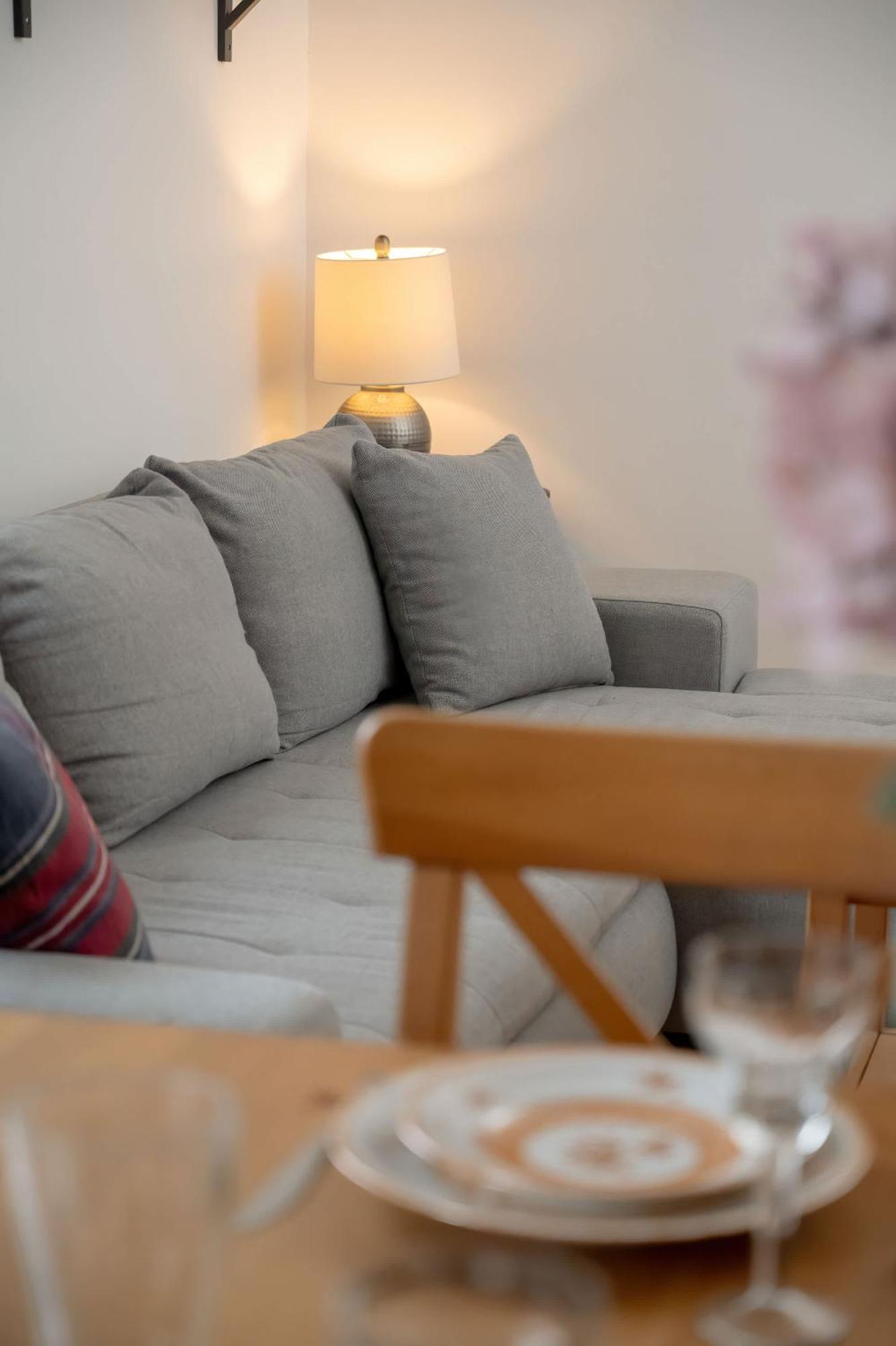 Pawlowa Stylish Apartment With Balcony & Home Office Wroclaw By Noclegi Renters 외부 사진
